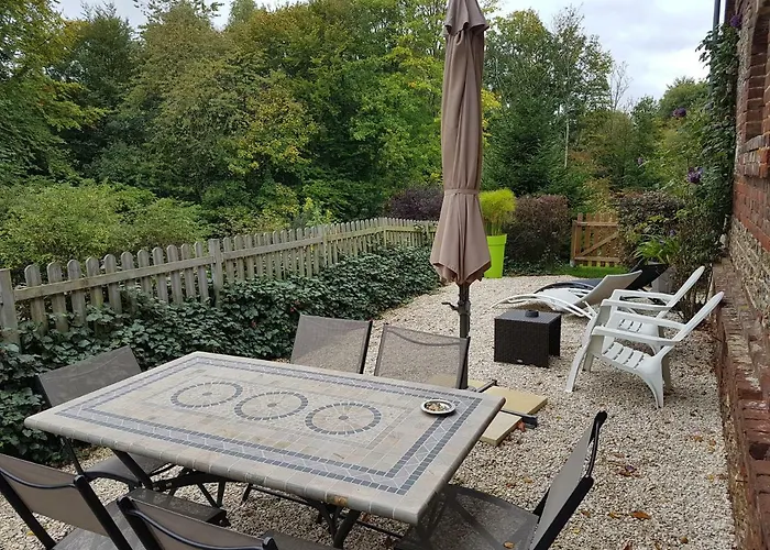 Au Clos De La Beauce Pensjonat *